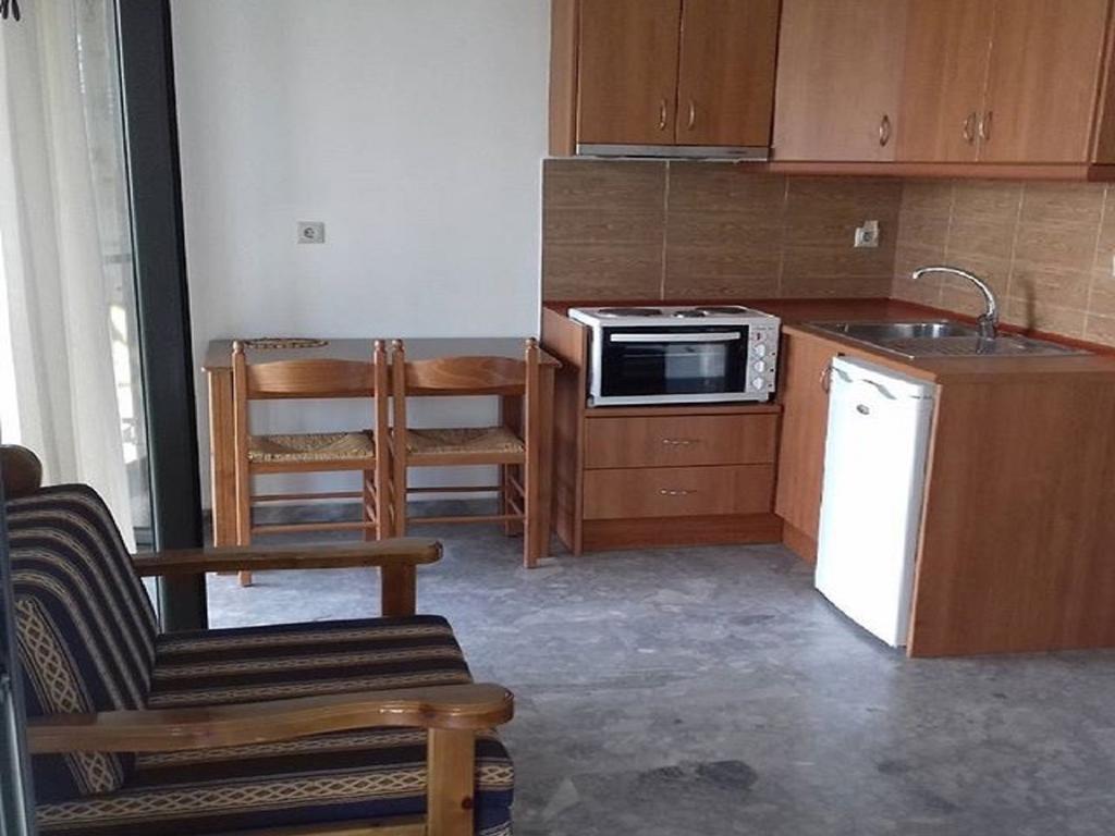 Ouranias Studios كارداميلي المظهر الخارجي الصورة